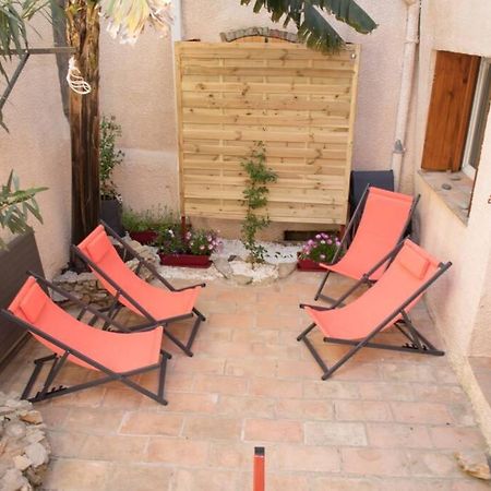 A L'Ombre Du Bananier Villa Neffies Bagian luar foto